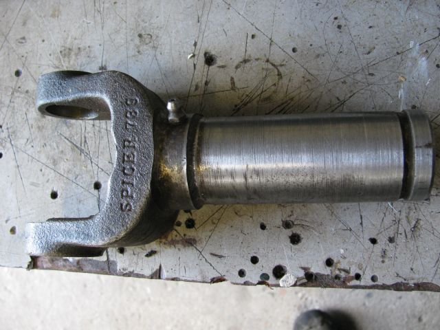 Schacht van de yoke afgedraaid Schacht van de yoke afgedraaid