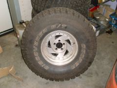 SL370448